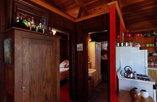 South Thomaston Cabin | Beautiful redwood cabin on the Atlantic Ocean, with a fabulous deck.