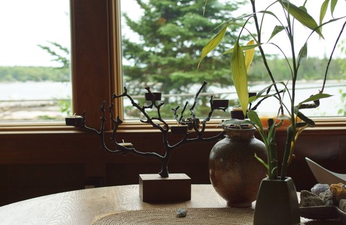 South Thomaston Cabin | Beautiful redwood cabin on the Atlantic Ocean, with a fabulous deck.