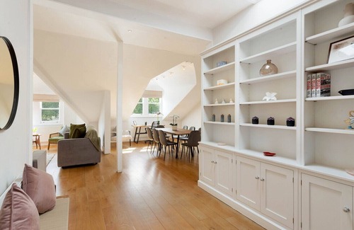 Primrose Hill Apartment | Beautiful Regents Park Apartment