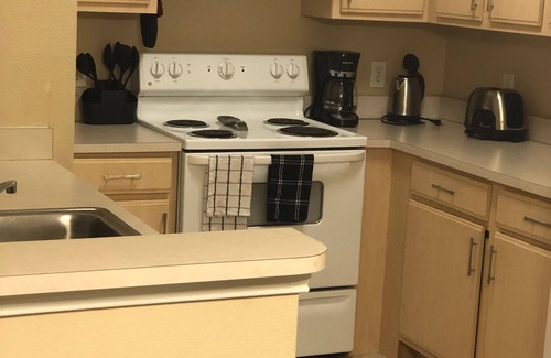 Clearwater Condo | Beautiful relaxing holiday near the beach