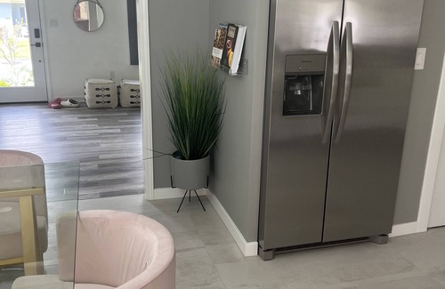 Rehoboth Beach House | Beautiful, remodeled and furnished 3 bedrooms,2 bathrooms, all fenced yard