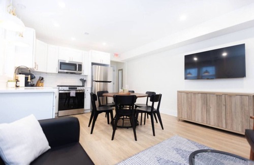Cape May - Wildwood Apartment | Beautiful remodeled 3 bdr condo 200 ft from beach