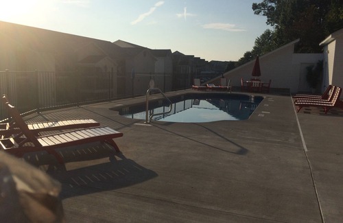 Lakeland Condo | Beautiful Remodeled Fully Furnished 2BR 2BA Condo W/Pool