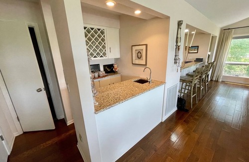 Lakeway House | Beautiful remodeled lake view home, Modified new rates for fall.
