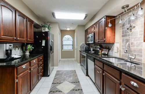 Branson Condo | Beautiful Remodeled Luxury Condo-Heart of Branson-Indoor Pool-Large & Affordable
