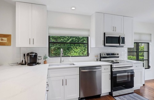 Naples Park Villa | Beautiful, Remodeled Villa Within Walking Distance to Vanderbilt Beach!