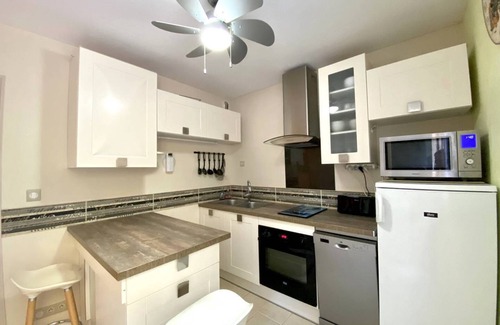 Vernet-les-Bains Apartment | BEAUTIFUL RENOVATED 3-STAR T1 BIS WITH LARGE TERRACE, WIFI AND PARKING SPACE