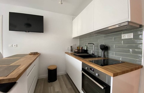 Perros-Guirec Apartment | Beautiful renovated apartment 20m from the beach of Trestraou in PERROS-GUIREC