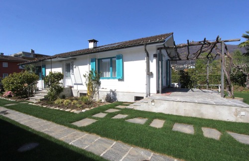 Ascona House | Beautiful, renovated detached house with terrace and sunbathing lawn