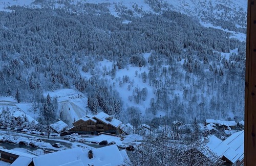 Meribel Apartment | Beautiful renovated apartment on the top floor in Meribel, near a track