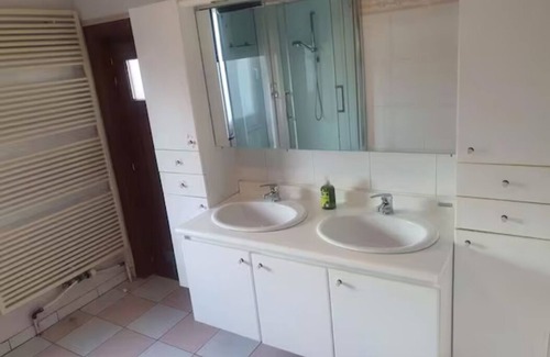 Evere Apartment | Beautiful, Renovated Fully Self Contained Room