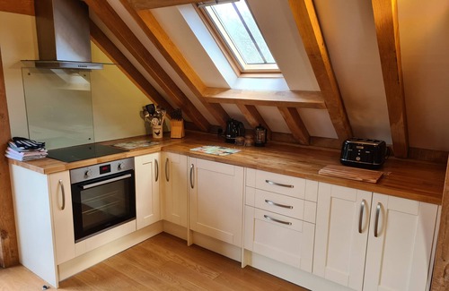 Mayfield Apartment | Beautiful Renovated Loft Room on Working Farm