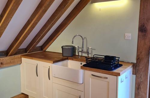 Mayfield Apartment | Beautiful Renovated Loft Room on Working Farm