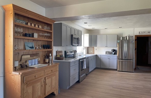 Surfside House | Beautiful renovated Surfside home - bright and welcoming, 200 steps to beach!
