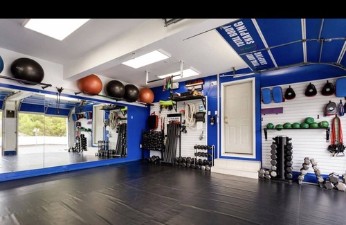 Yaphank House | Beautiful Resort Like Home: Game room, Gym & Pool