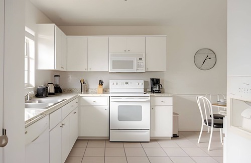 Indian Wells House | Beautiful Retreat *5min -> Disney *Pool *King Bed