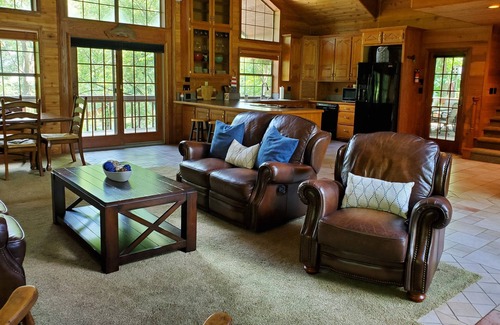 Heber Springs House | Beautiful River Front Cabin with Private Dock! Perfect spot for Trout Fishing!