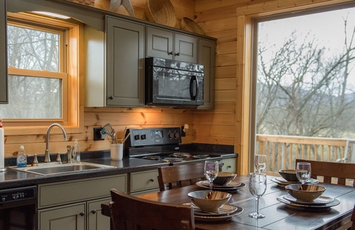 Luray Cabin | Beautiful River Front Cabin with Mountain views