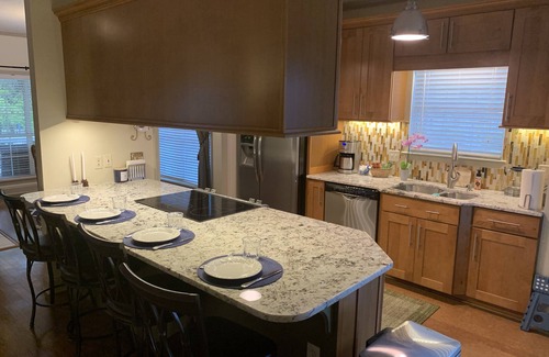 St. Marys House | Beautiful Riverside Retreat on St Marys River, just a short walk to town & ferry
