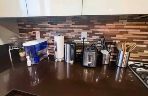 Faircrest Heights House | Beautiful Rooftop Home In The Heart Of Los Angeles! Beverly Hills Adjacent!