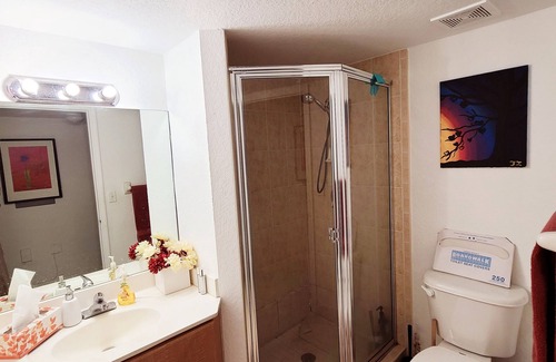 Doral House | Beautiful Room in Miami Doral