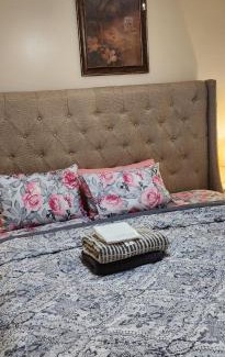 Lower Vailsburg House | Beautiful Room king