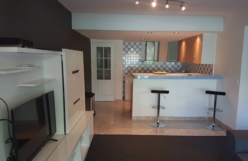 Frejus Port Apartment | Beautiful room, private entrance, villa Port-Fréjus