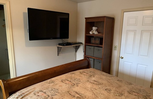 Holly House | Beautiful Room