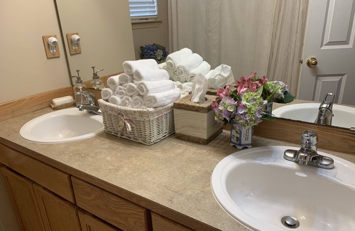 Holly House | Beautiful Room