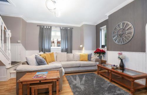 Gilmerton House | Beautiful Rooms in Edinburgh Cottage Guest House - Free Parking