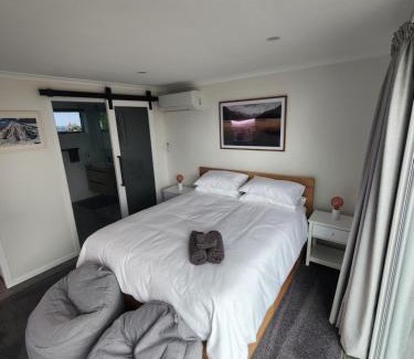 Ohaupo House | Beautiful Rural Hilltop Studio Unit