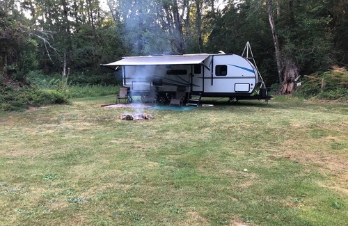 Arlington House | Beautiful RV located in the peaceful wilderness