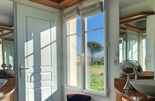 Belves-de-Castillon Villa | BEAUTIFUL STANDING VILLA with swimming pool near Saint-Emilion