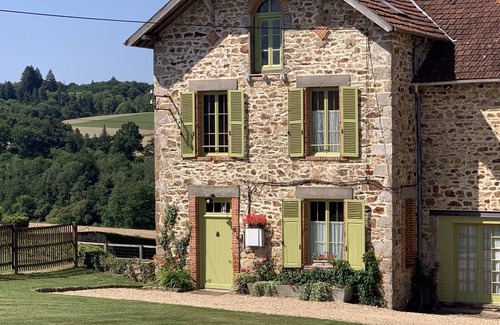 La Roche-l'Abeille House | Beautiful stone built farmhouse with private pool and garden.
