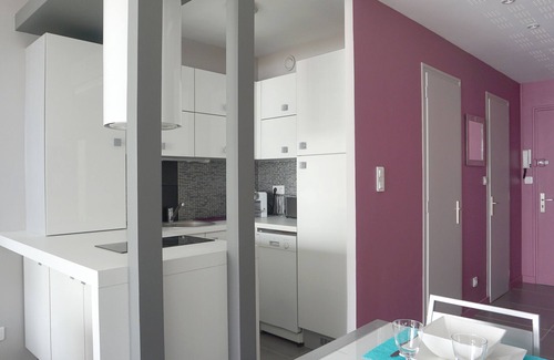 Saint-Jean-de-Monts Apartment | Beautiful studio for 4 with balcony and parking sea view