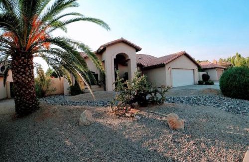Sunset Ridge House | Beautiful Scottsdale Escape Heated Pool, Spa, & Putting Green