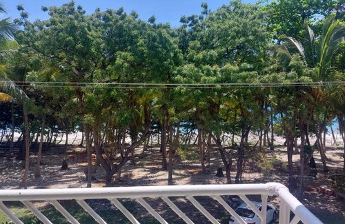 Paraiso Apartment | Beautiful sea front apartment