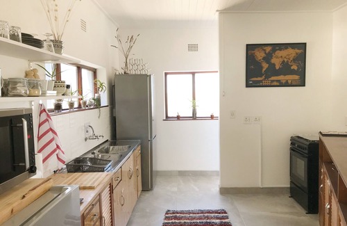 Rooiels House | Beautiful Sea front cottage right on the Atlantic ocean.