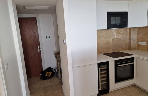 Menton Apartment | Beautiful sea view, beach 100m away. All comforts. As new