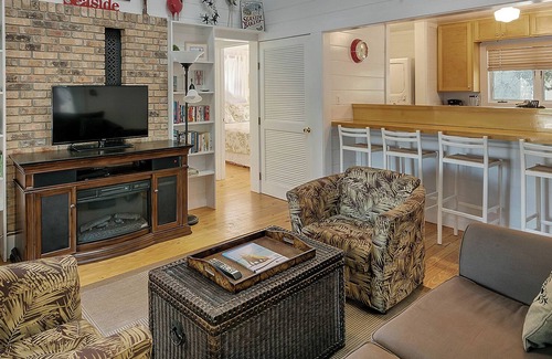 Seaside House | Beautiful Seaside Cottage, Sports Club, Sleeps 6 + Free Attraction Tickets!