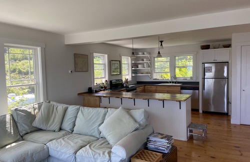 Tenants Harbor House | Beautiful Seaside Cottage with Expansive Ocean Views
