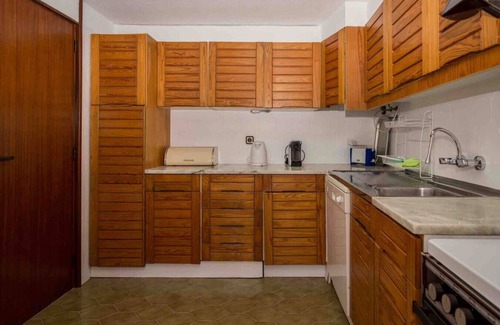Ameijeira Apartment | Beautiful Seaview 1 Bdrm Apt above Beach