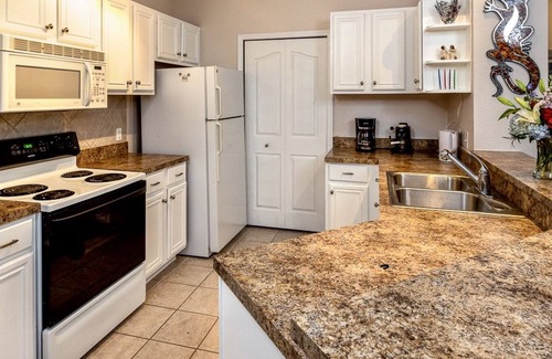 Sarasota Condo | Beautiful Serenata Resort Style Condo Gated Community