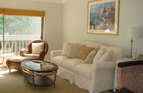 Whitney Beach Apartment | Beautiful & Serene Banyan Bay Condo on Longboat Key