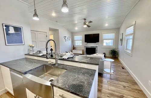 Spearfish Apartment | Beautiful Serene Carriage House Apartment