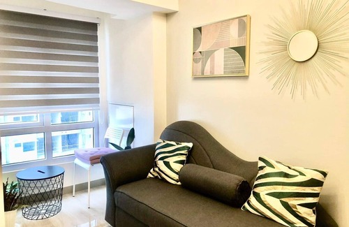 South Triangle Apartment | Beautiful Service Apartment