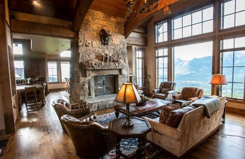 Big Sky House | Beautiful Ski in/Ski out Mountaintop Lodge With Incredible Views!