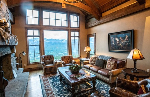 Big Sky House | Beautiful Ski in/Ski out Mountaintop Lodge With Incredible Views!