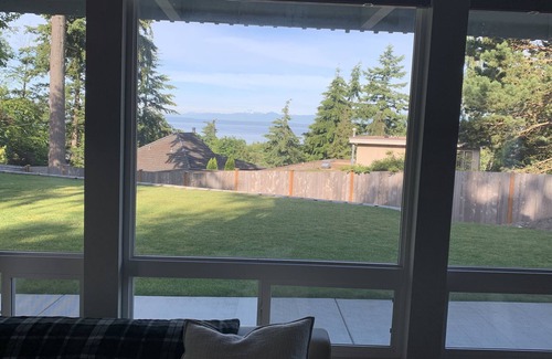 Mukilteo House | Beautiful Sound view (Chennault Beach sub). Fully furnished 3BR, 2 1/2 bath home