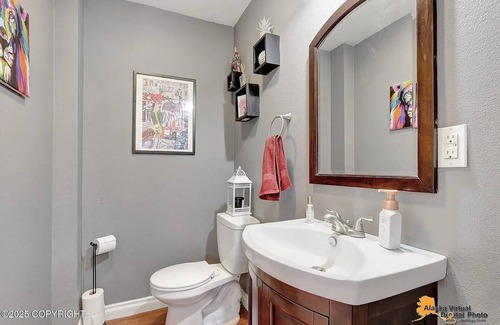 Huffman - O' Malley House | Beautiful South Anchorage 5-bedroom house with HOT TUB